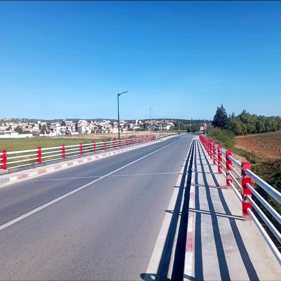 Après — Chaussée et garde-corps de l’ouvrage
